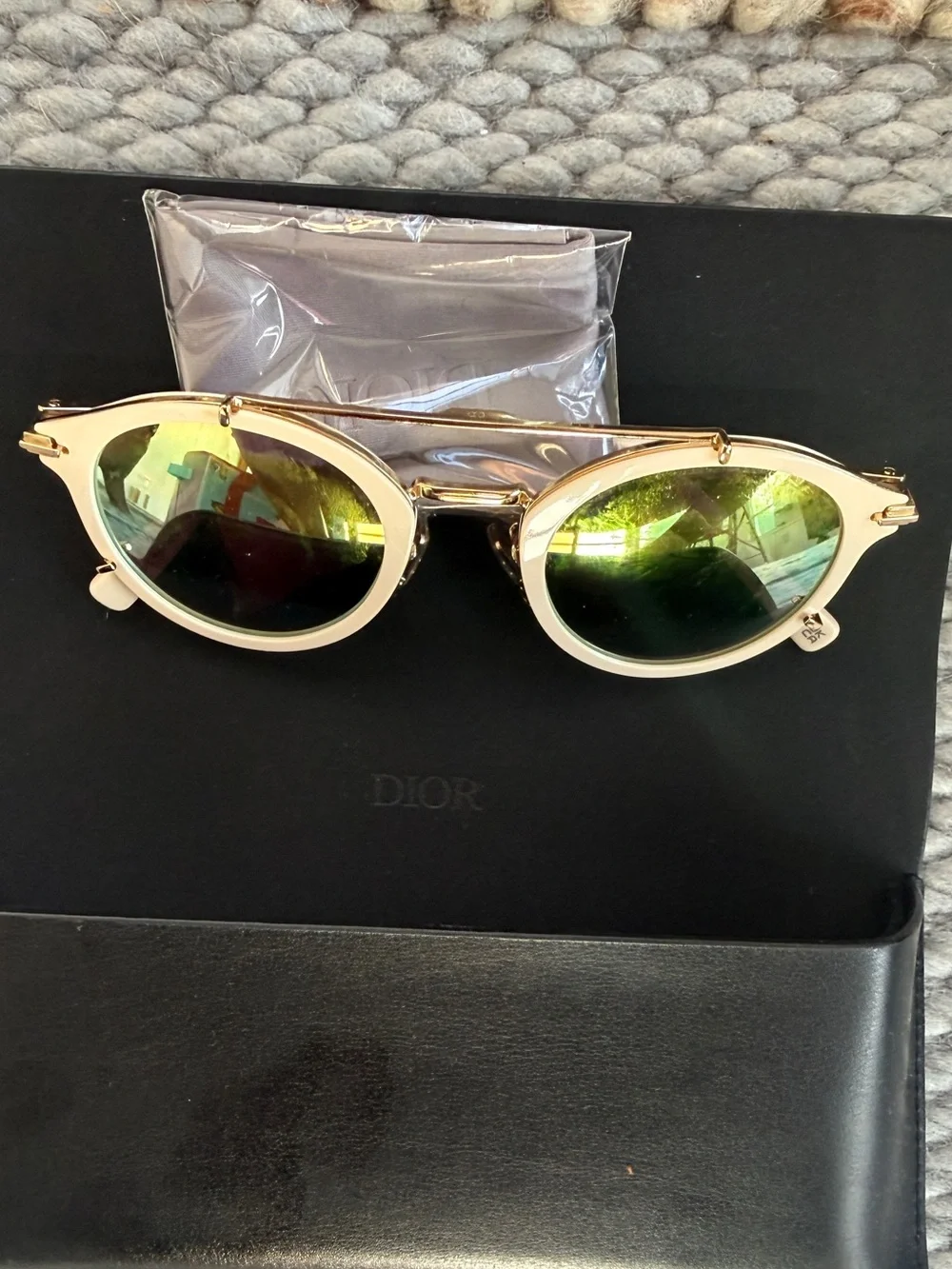 Dior elegant sunglasses